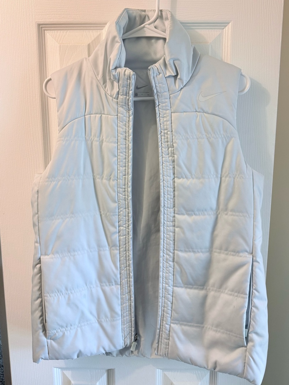 Nike Women’s Light Grey Puffer Vest
